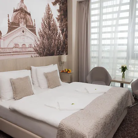 Kosice Hotel 4* Кошице