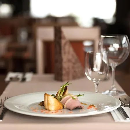 Kosice Hotel Отель 4*